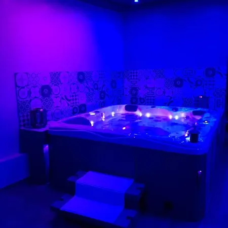 Love hotel Vogue&spa Mouscron